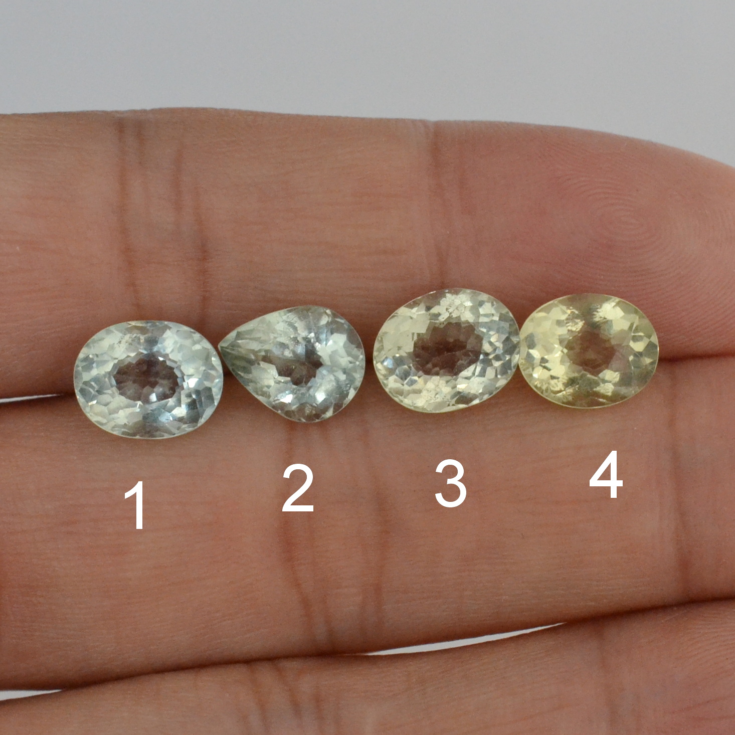 天然无任何优化处理绿柱石裸石