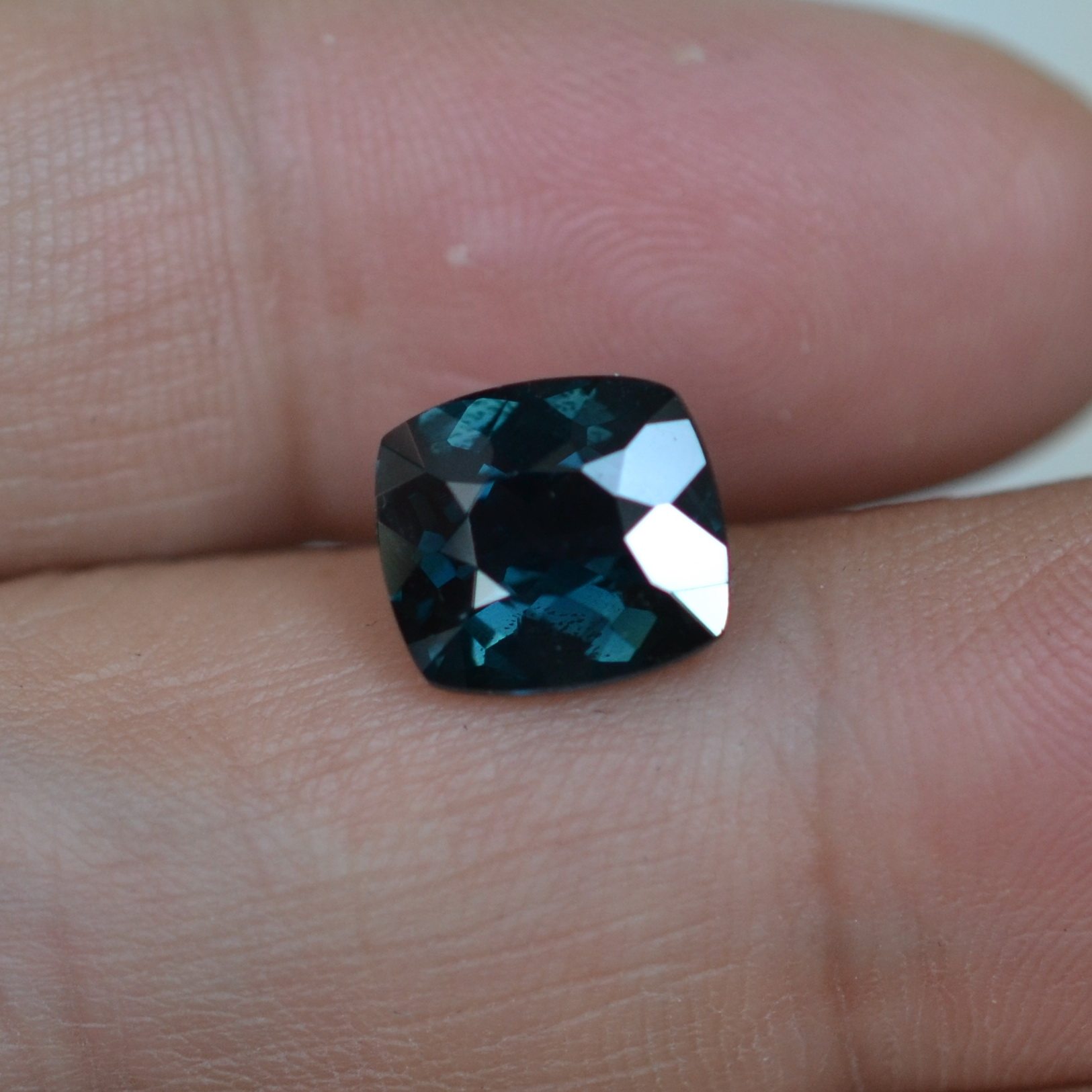 天然无烧马达加斯加蓝宝石裸石蓝绿满火彩4.44ct8.8*9.7毫米包邮