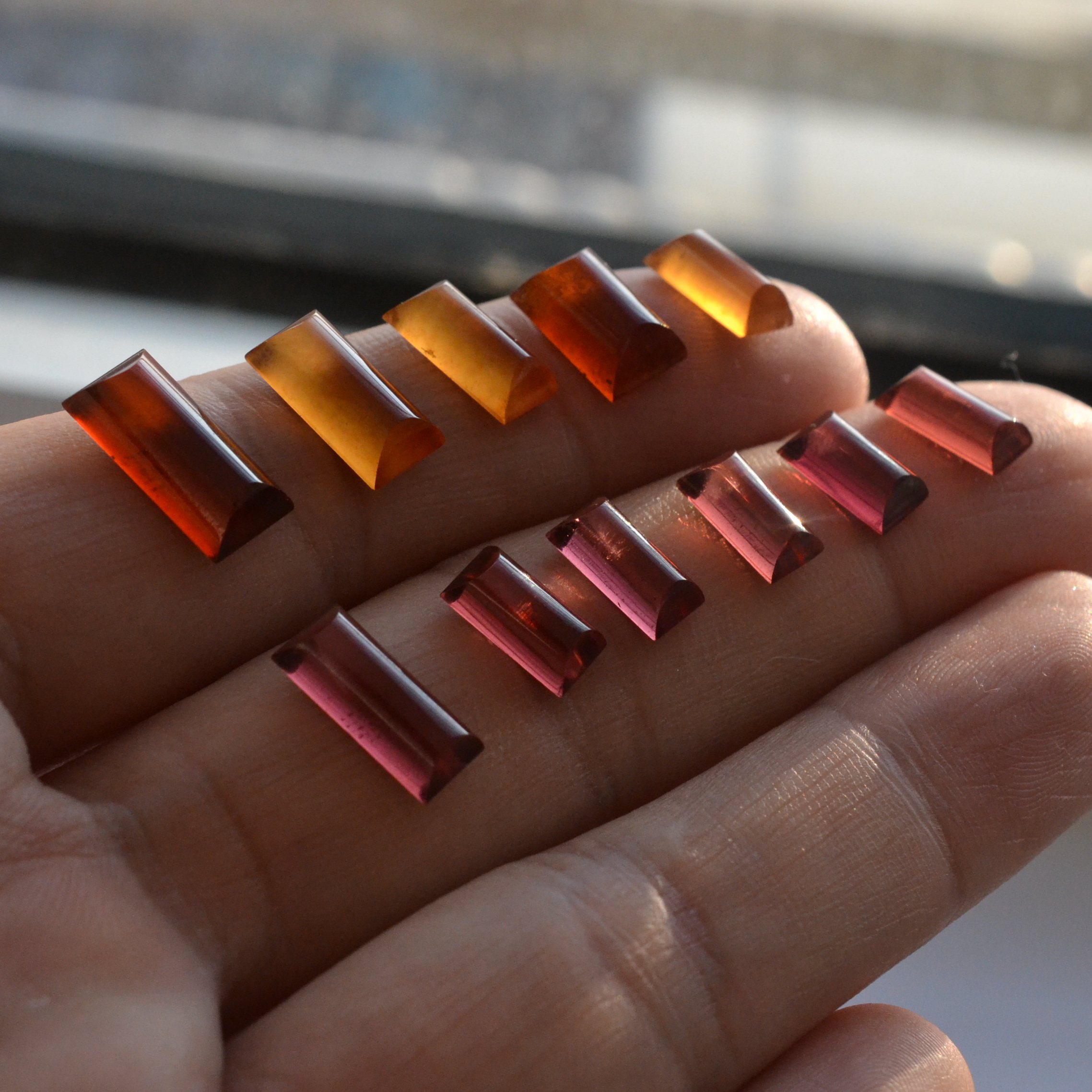 天然石榴石长方形素面裸石橘色芬达色玫红色高品质特惠水头好包邮