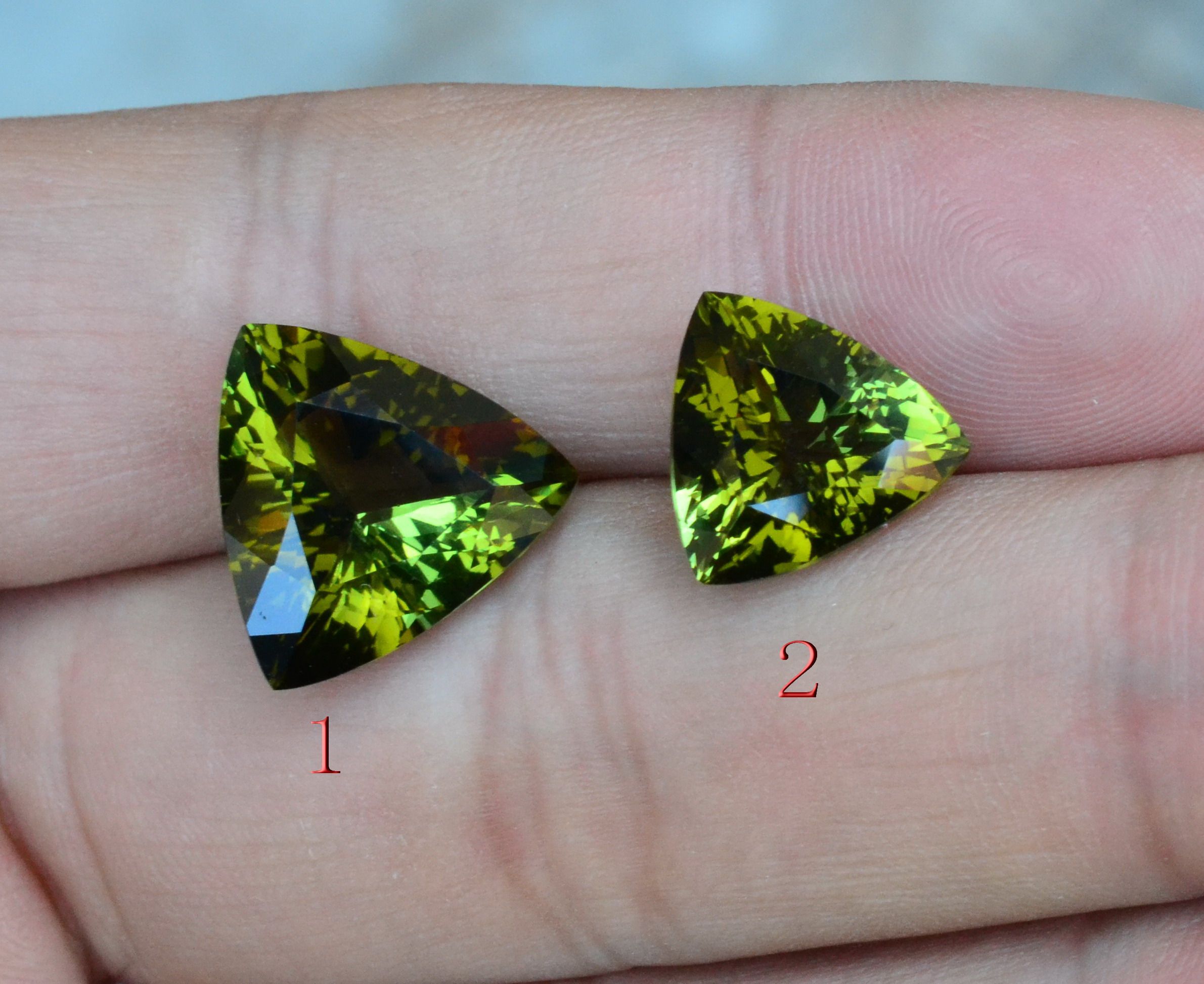 大克拉天然绿碧玺裸石三角形戒面母子对fl全净体满火彩包邮送证书