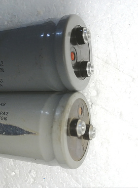 拆机美国灰皮麦景图MEPCO 50v 可到75v 15000uf 螺丝脚电容