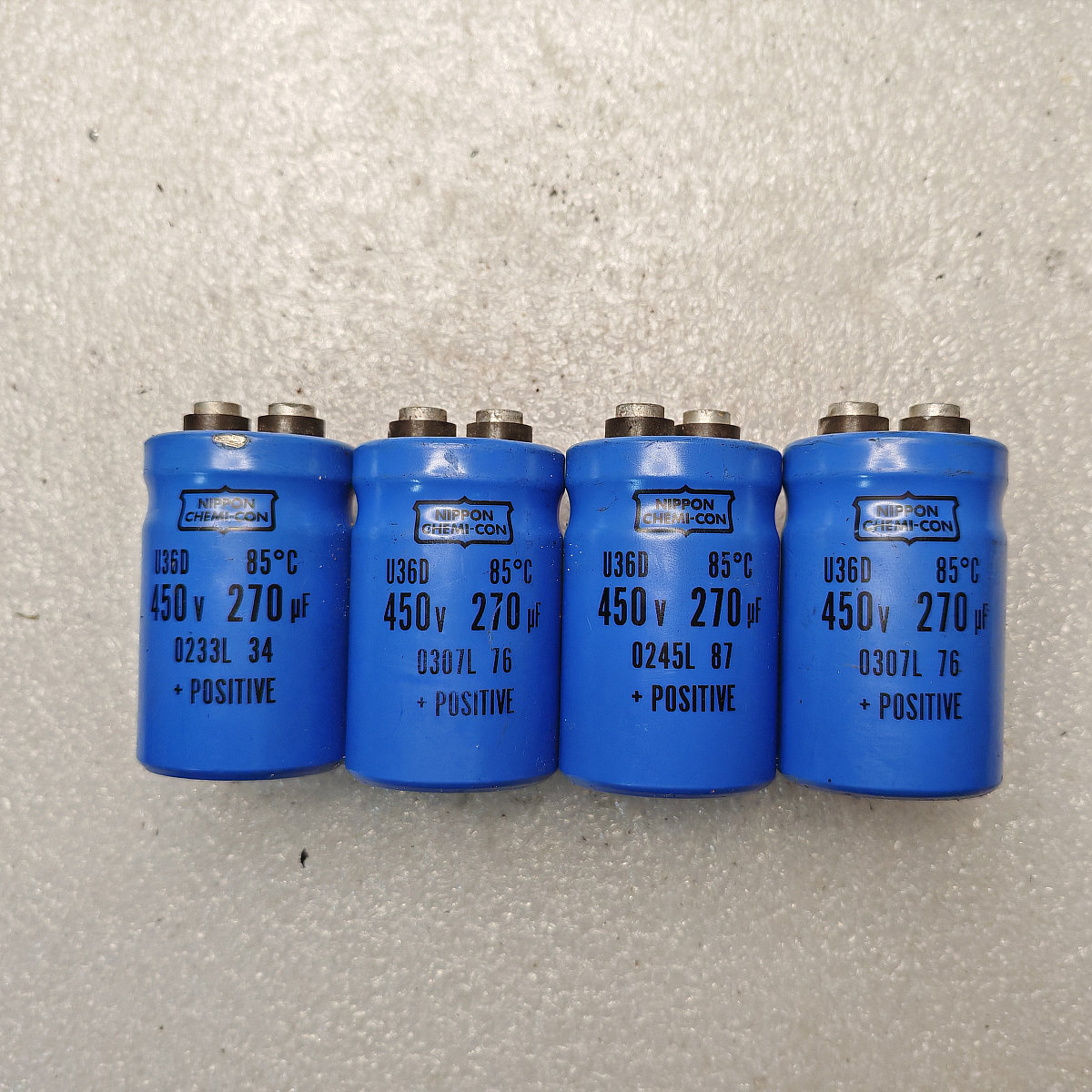 SPRAGUE 美国思碧化工 U36D系列 450V 270UF 螺丝脚高压发烧电容