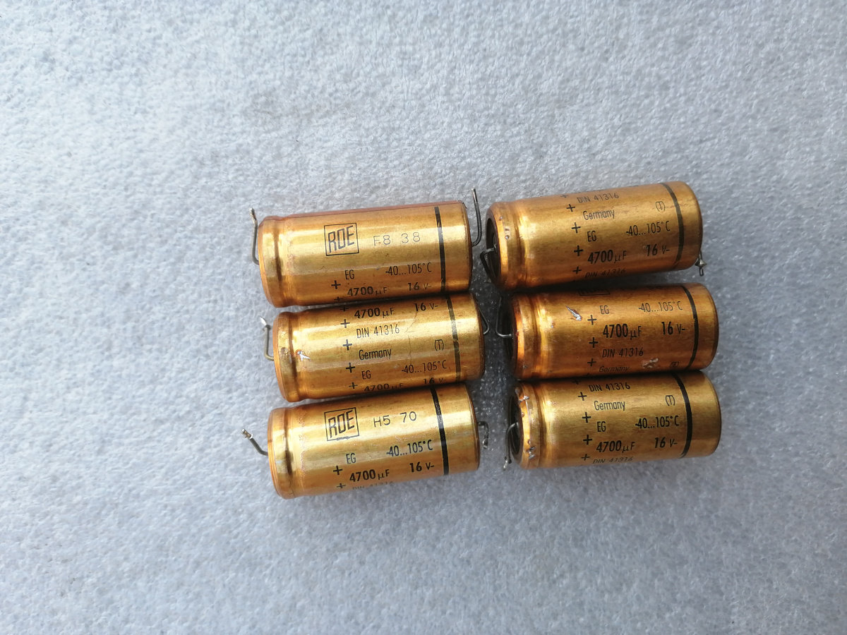 德国金色ROE 16v 4700uf 金装轴向发烧电解电容