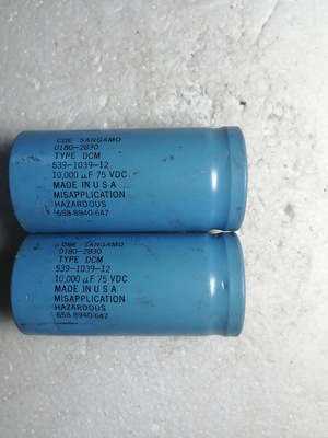 美国山姆 CDE SANGAMO 75v 10000uf 螺丝脚电容