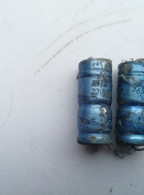 飞利浦 PHILIPS BC标 138系列 63V 220UF 轴向发烧电解电容