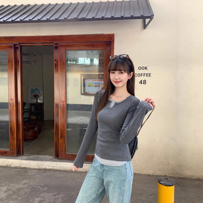 假两件撞色拼接正肩长袖T恤女春季ins修身显瘦内搭打底衫上衣