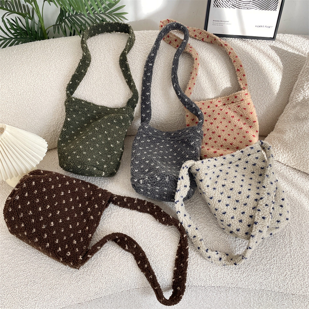 有趣琳 511212 新款秋冬毛绒包包女大容量水桶包百搭单肩包通勤,箱包皮具/热销女包/男包,水桶包,淘宝优惠券,粉丝福利购,淘宝优惠卷