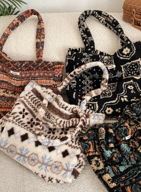 有趣琳 511271 毛绒复古大容量休闲单肩包外出杂物购物袋学生手提