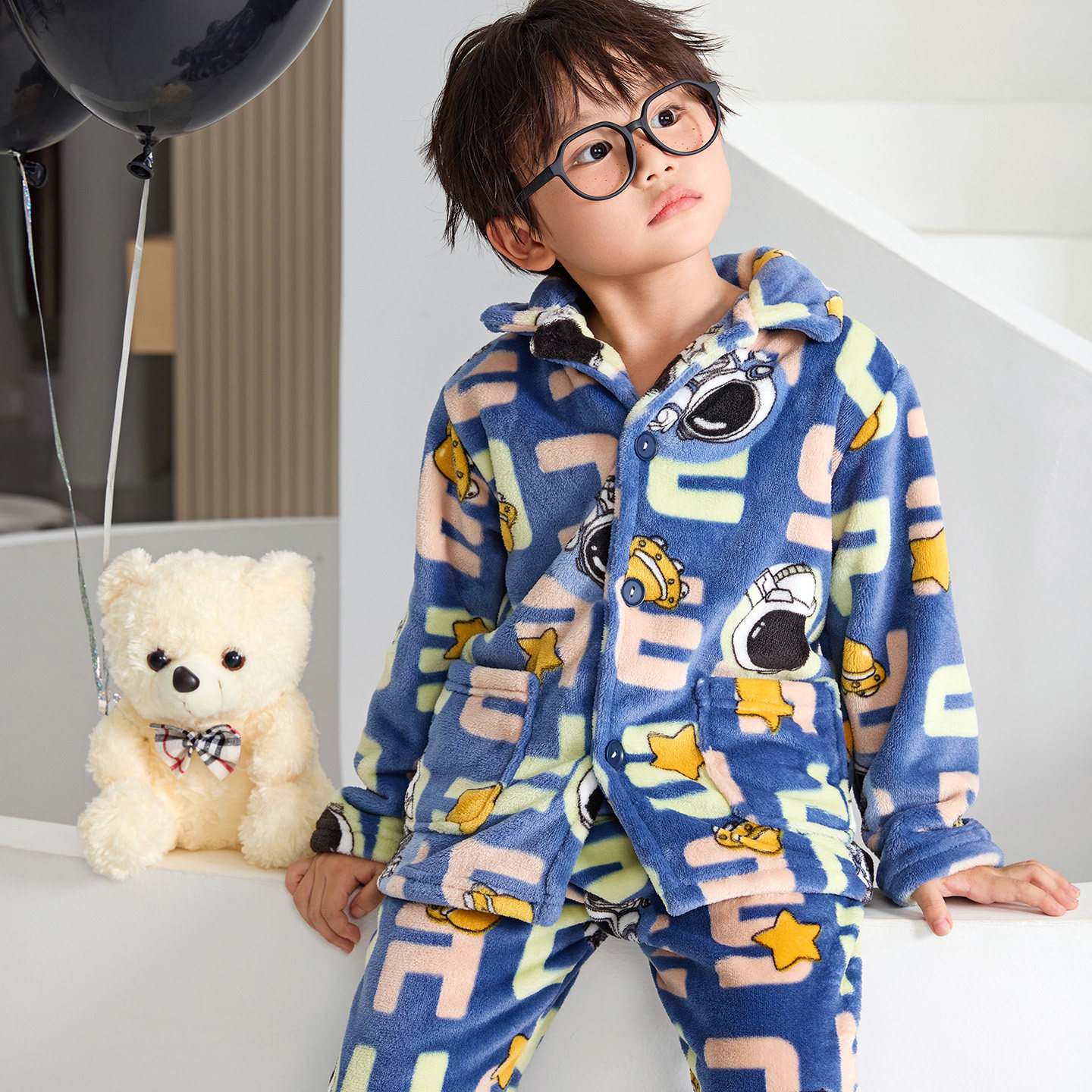 男童睡衣秋冬天儿童法兰绒家居服3-8岁小童加厚保暖珊瑚绒可外穿