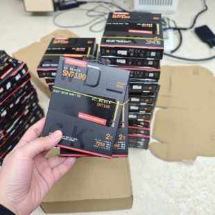 WD/西部数据 SSD SN7100 固态硬盘红米笔记本 荣耀笔记本