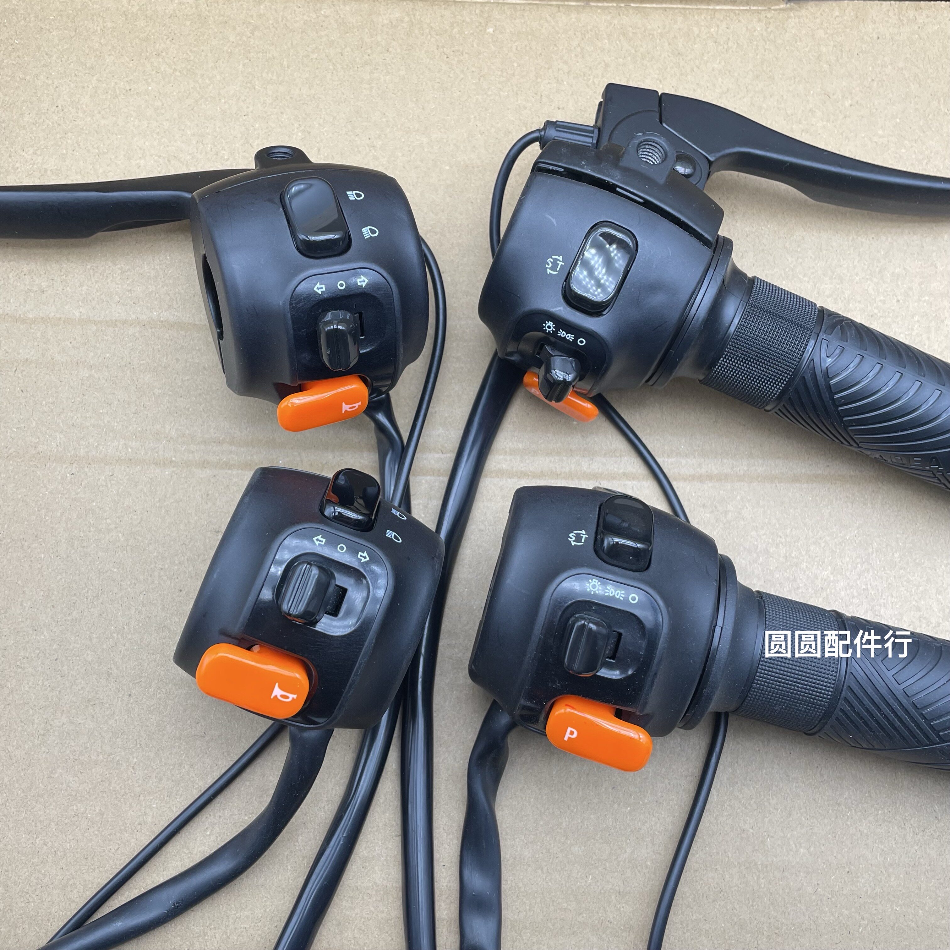 雅迪冠能DE8欧博二代DT6欧曼M30大灯ST变光油门加速器配件转把手