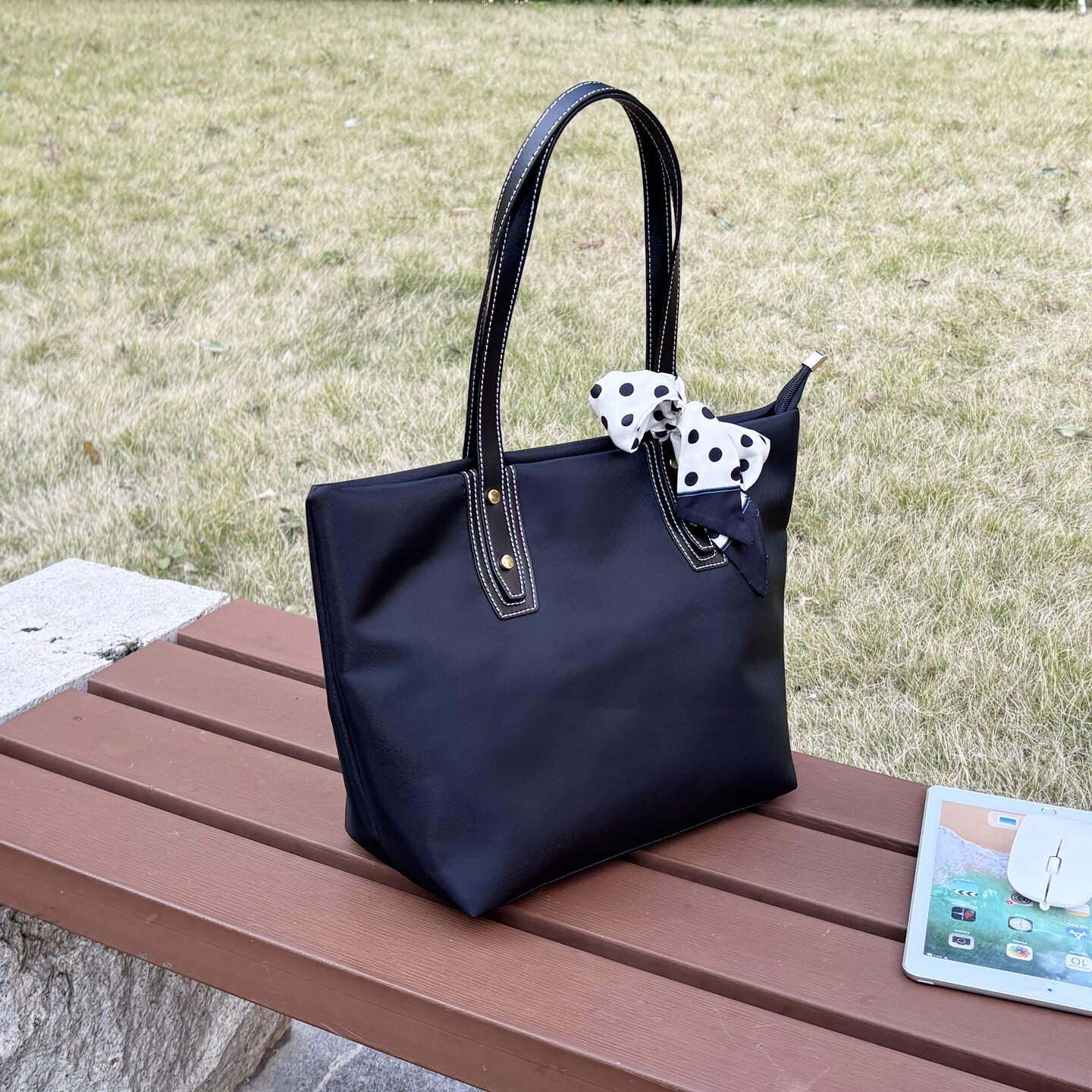 包包女大容量托特包2026新款通勤时尚大包手提单肩包牛津布女包轻