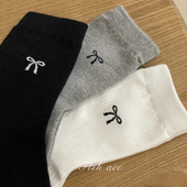 韩国东大门进口秋季 袜子新款 舒适简约小蝴蝶结印花长袜棉袜中筒袜