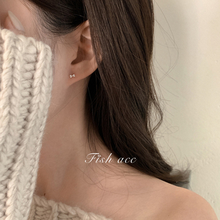 韩国进口精致小巧迷你小蝴蝶结微闪闪水钻耳钉925银通勤气质耳环