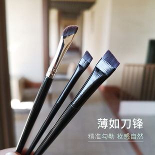 刀锋刷眼线刷镰刀超薄极细扁平卧蚕眼脸下至化妆刷斜头角鼻影眉刷