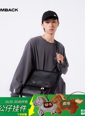 COMBACK潮牌黑色机能包大容量运动宽肩带斜挎包男嘻哈休闲邮递包