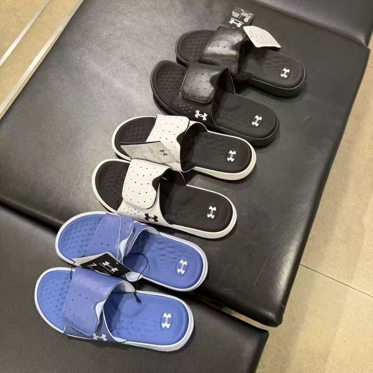 安德玛男女舒适柔软拖鞋