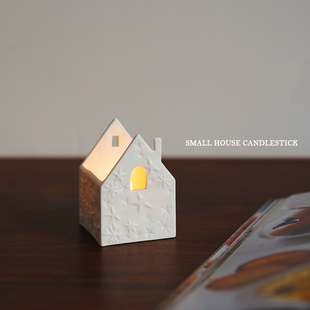 满天都是小星星 出口北欧房子造型浮雕餐桌烛台 创意简约蜡烛托