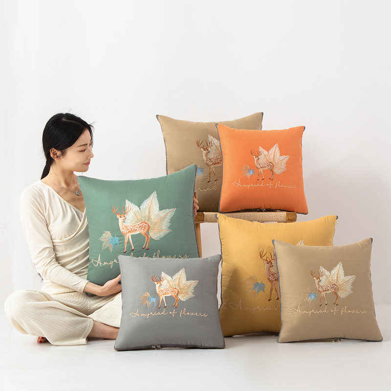 加厚双面纯棉两用抱枕被子四季靠枕被办公室折叠午休被车载枕头被