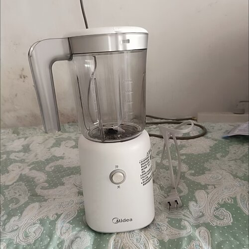 Midea/美的榨汁机家用多功能便携式电动小型奶昔杯水果搅拌料理机