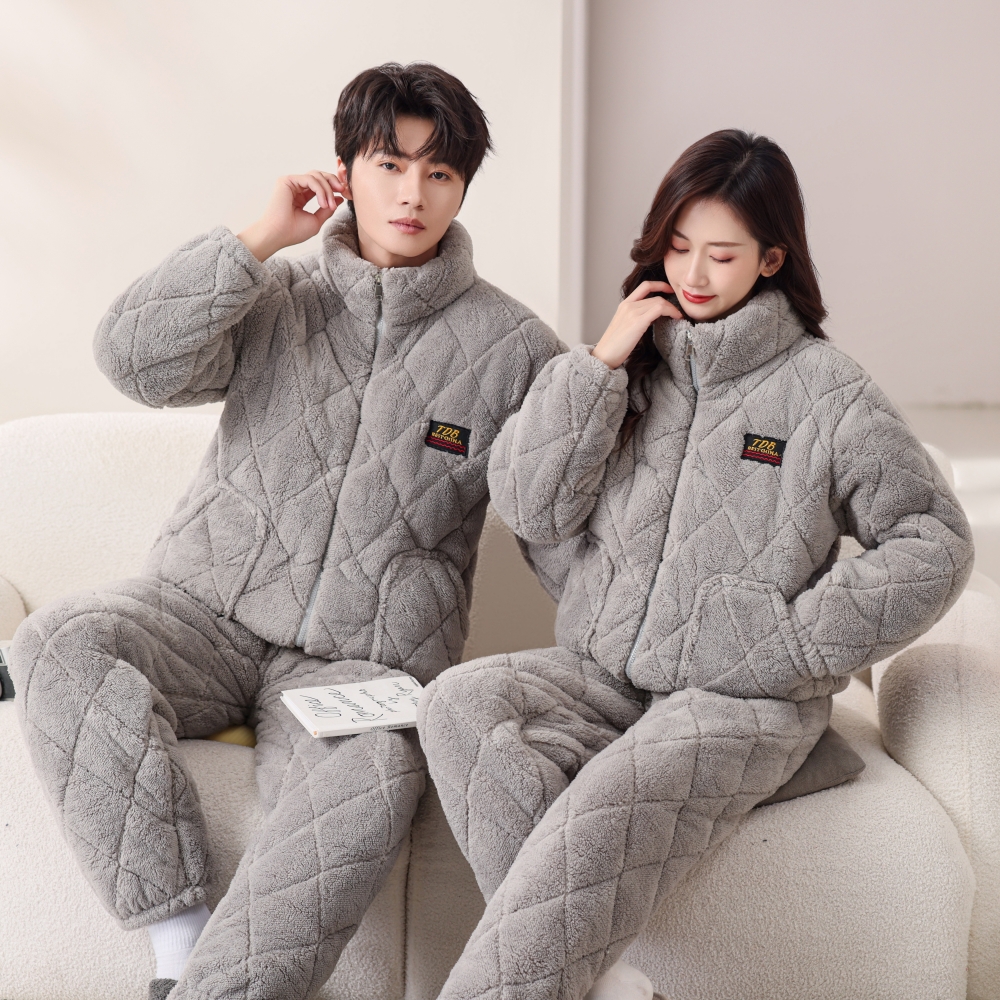 三层夹棉中老年人保暖家居服特价