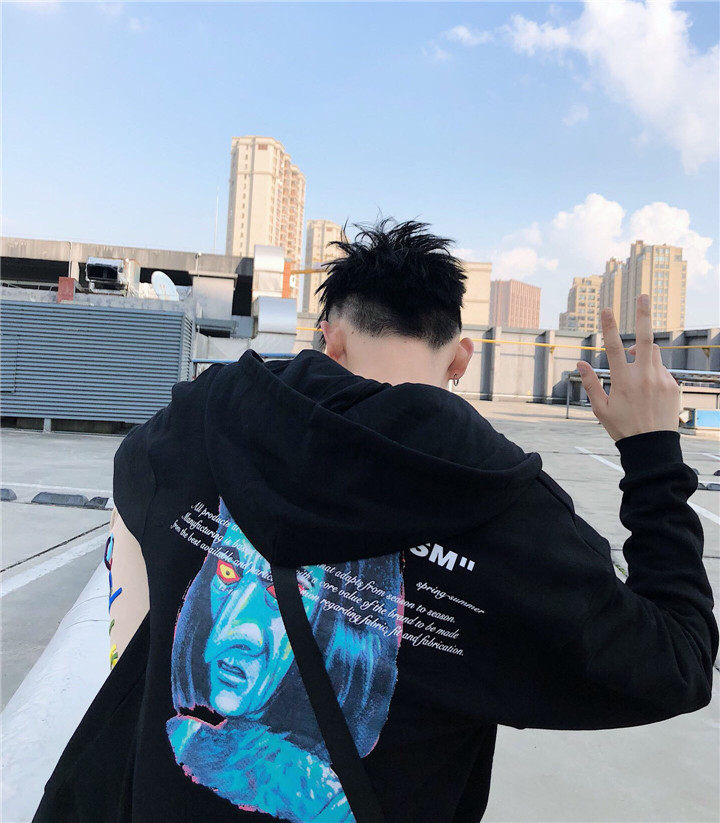 男女情侣款 拉链外套 女巫 街头标签式电影海报风格