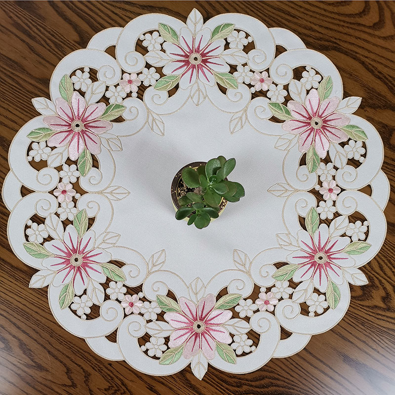 创意刺绣布艺小圆桌布欧式田园家用餐桌垫西餐垫防滑杯垫盘子垫