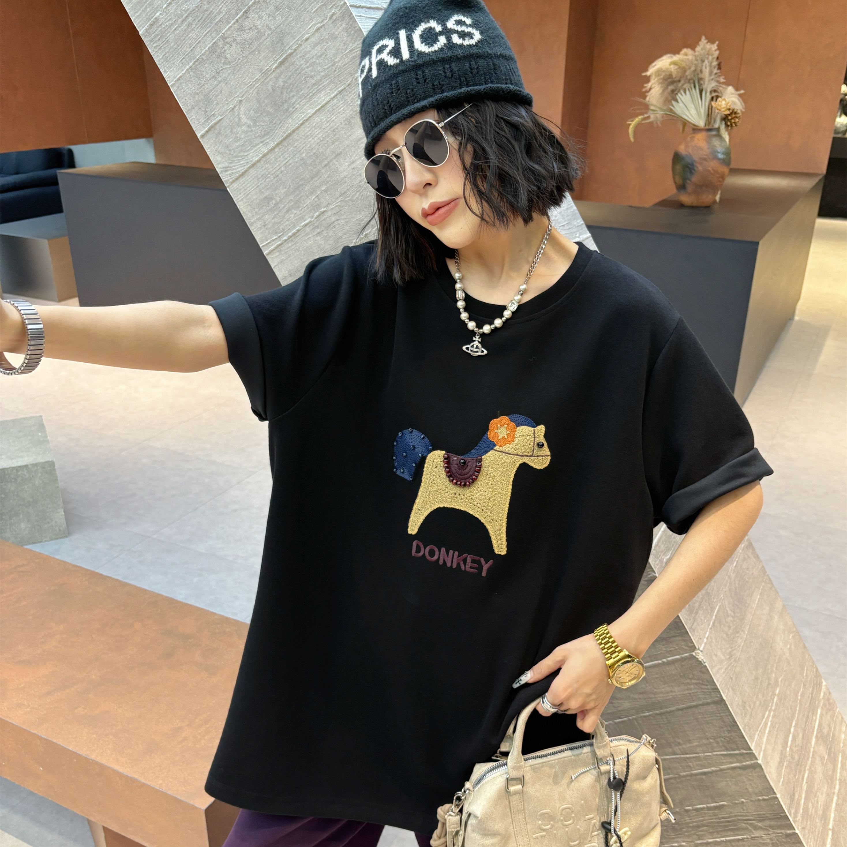 短袖韩版卡通绣花女特大码T恤