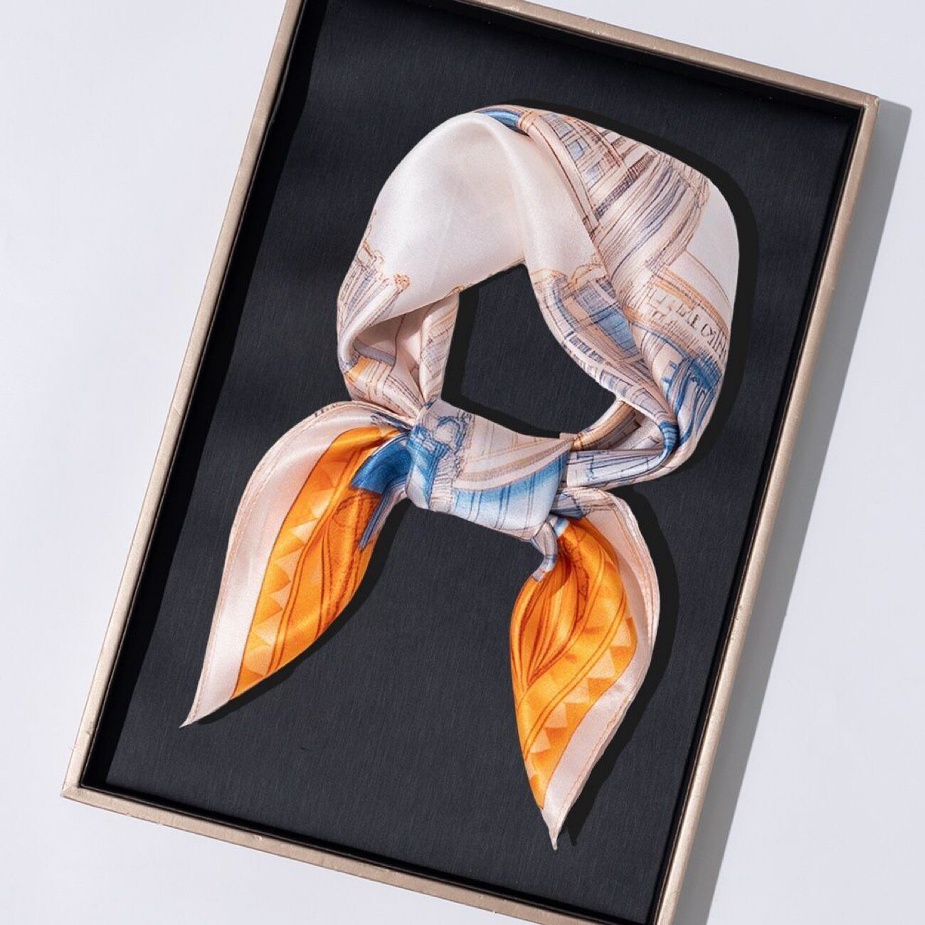 真丝丝巾桑蚕丝围巾杭州丝绸礼盒送妈妈款女朋友法式方巾