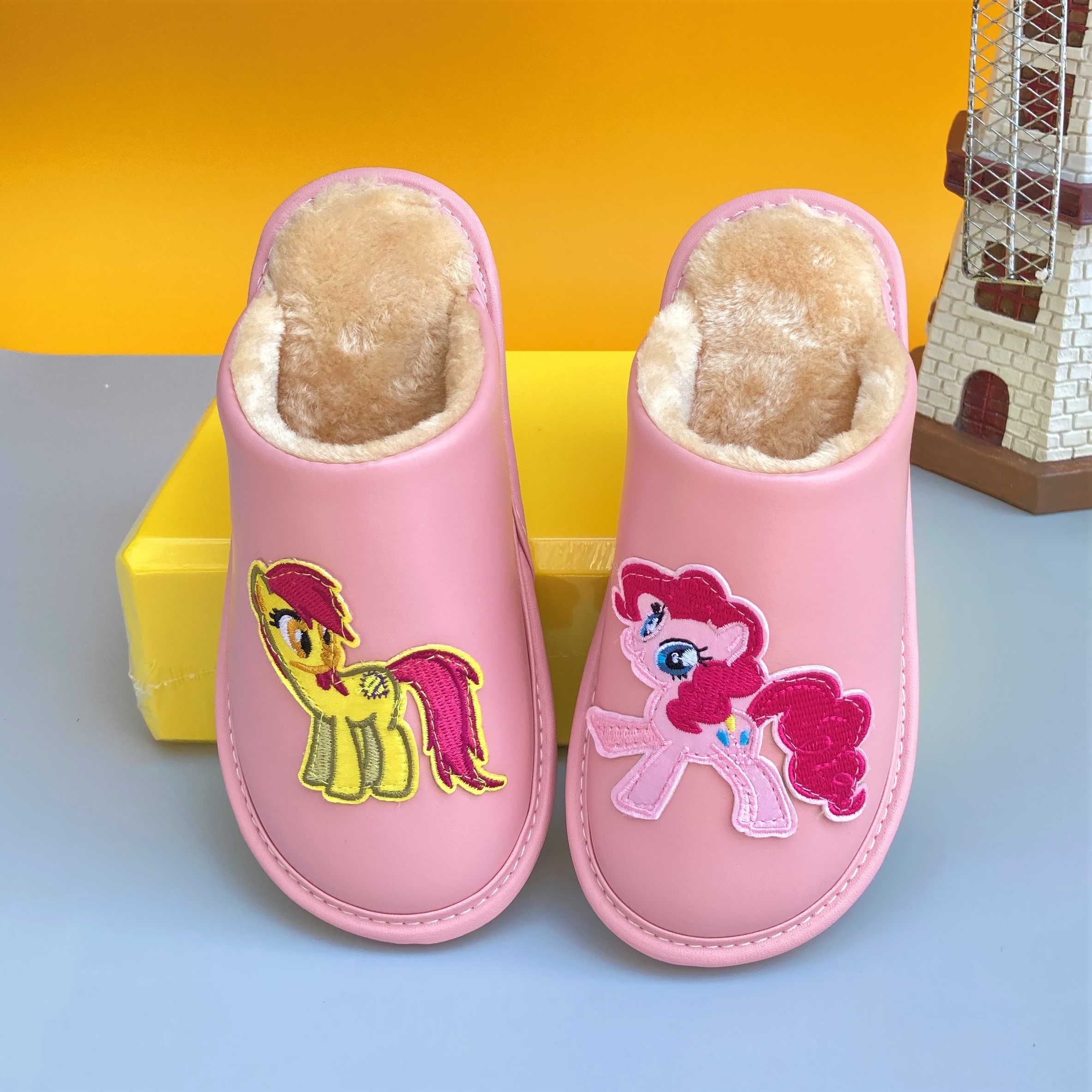 小孩保暖防滑暖拖鞋学生女童卡通