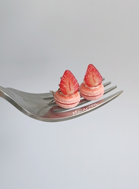 Quinta手作夹心草莓马卡龙925银耳环微缩仿真食物耳夹可爱甜美风