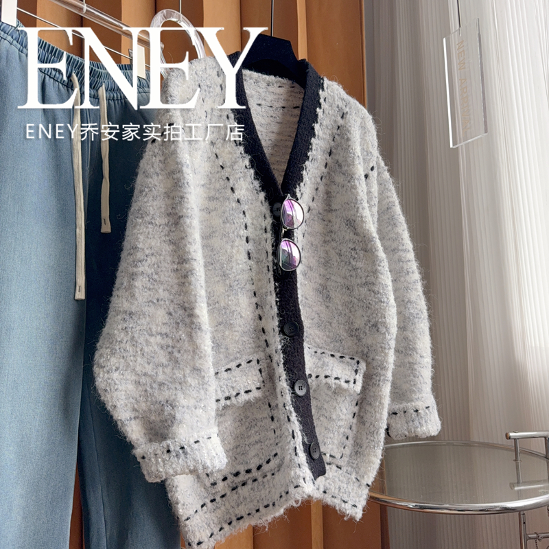 撞色V领香风粗线大毛衣