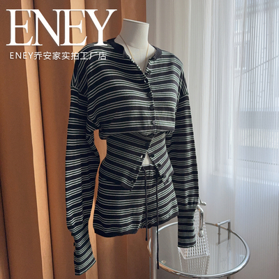 复古条纹气质针织开衫+短裤套装~