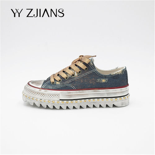 YYZJIANS女鞋帆布金属铆钉潮流休闲板鞋YY81213612（商场同款）