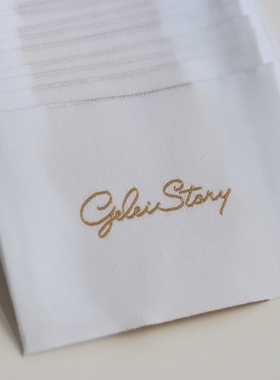 极简风格白底金字高端领标商标设计织唛服装辅料布标定制工厂现货