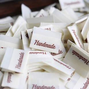 通用handmade手写英文织唛大肠发圈对折布标服装包包辅料领标设计