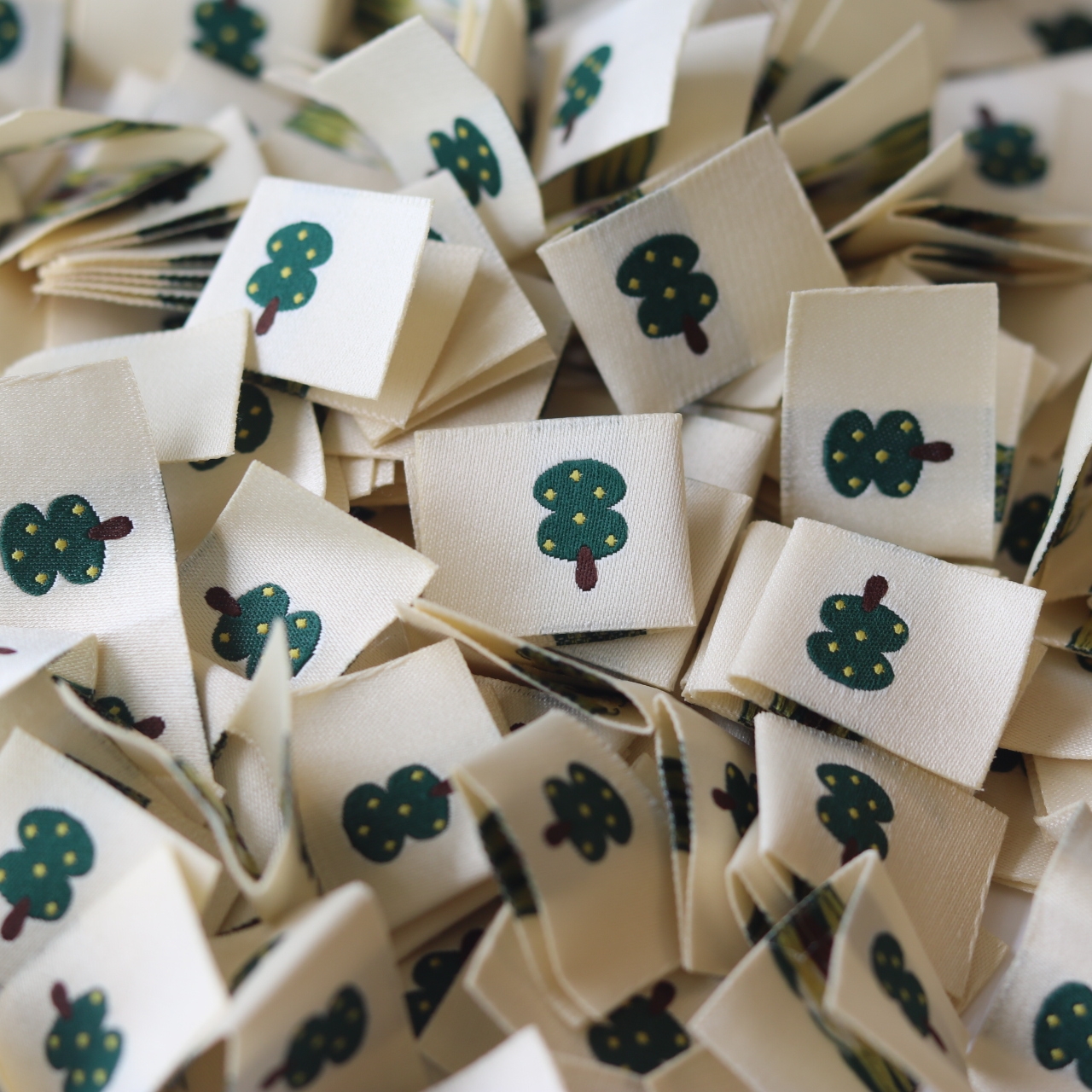 森林小松鼠小树发圈对折大肠圈布标辅料手帐标签织唛标定制现货