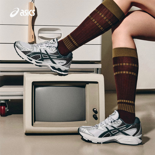 亚瑟士男女复古运动休闲鞋