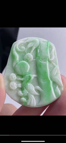 53.6-45.6-5.8mm,水润飘绿竹报平安吊坠，天然翡翠A货aaa6917十五