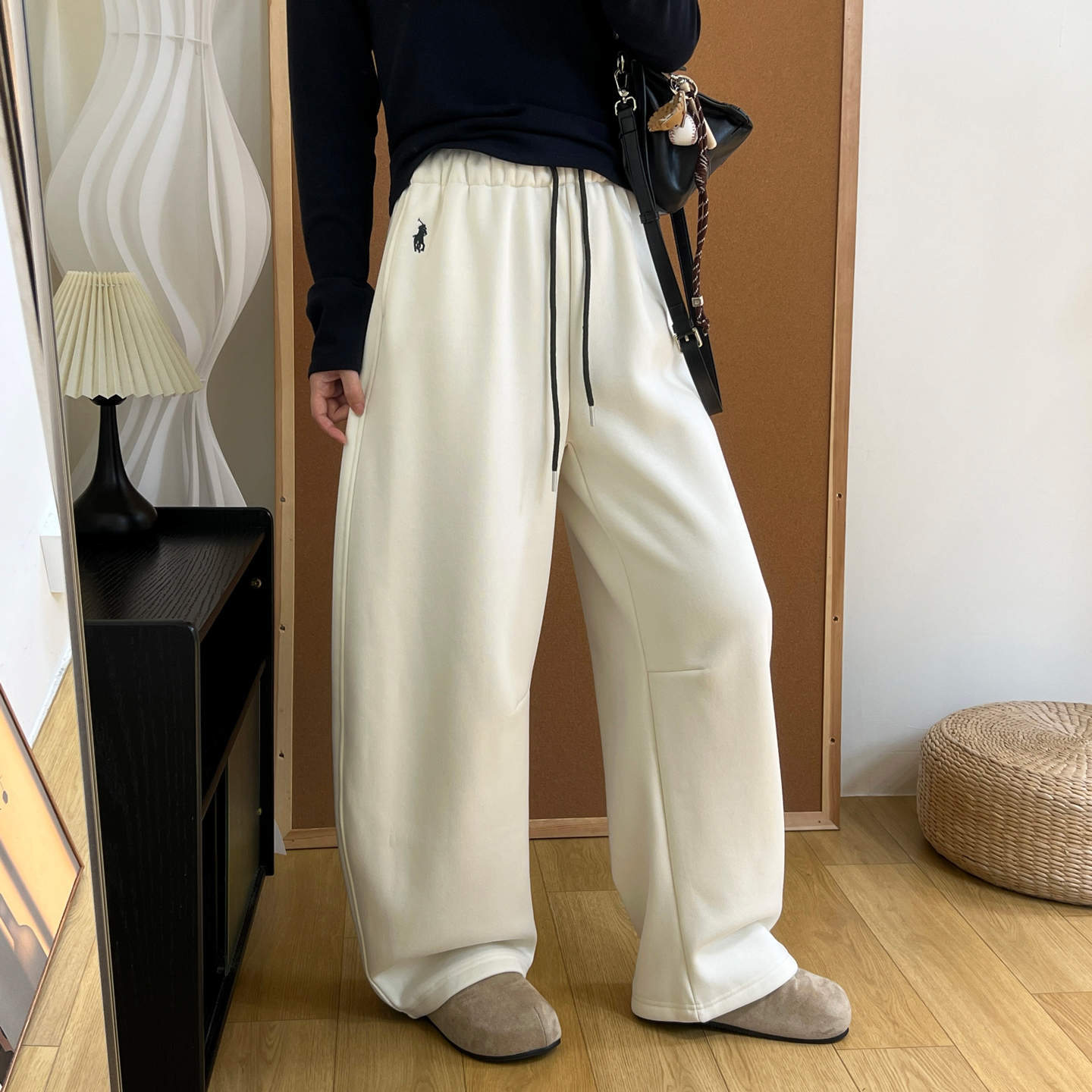 加绒加厚保暖垂坠感拖地香蕉裤冬季小马刺绣松紧腰阔腿弯刀卫裤女