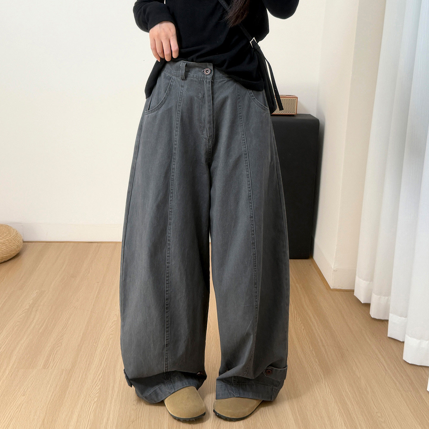 美式复古工装风宽松阔腿裤女2026秋季新款简约百搭半松紧腰弯刀裤图片