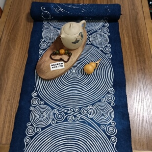 贵州蜡染门帘民宿茶餐桌旗床旗手工绘制土布围巾饭店酒店布置挂饰