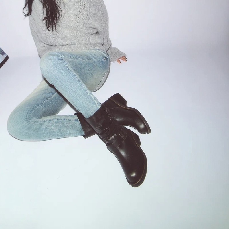 日杂痞帅感！复古做旧皮带搭扣日系女靴中筒靴马丁靴机车靴骑士靴,女鞋,时装靴,淘宝优惠券,粉丝福利购,淘宝优惠卷