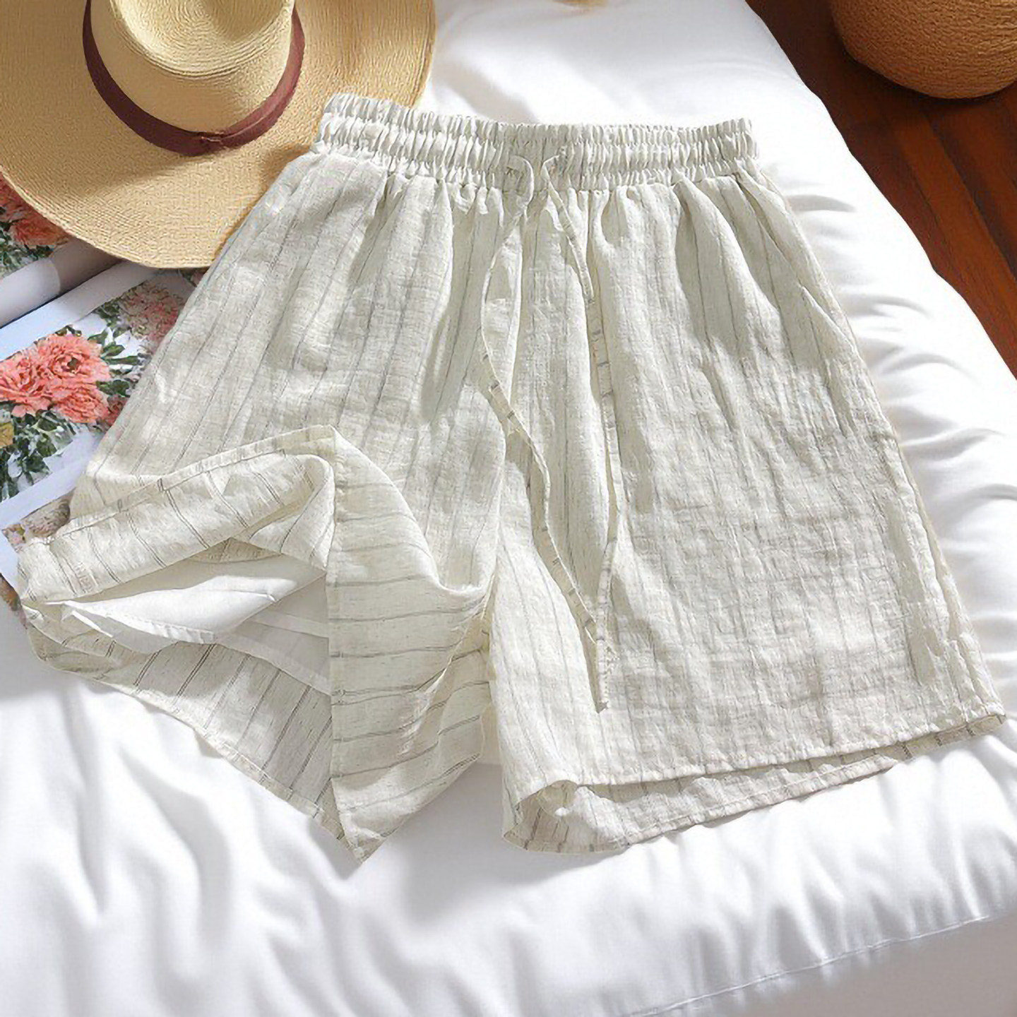 松紧腰白色竖条纹短裤女夏季薄款外穿宽松阔腿运动休闲a字热裤夏