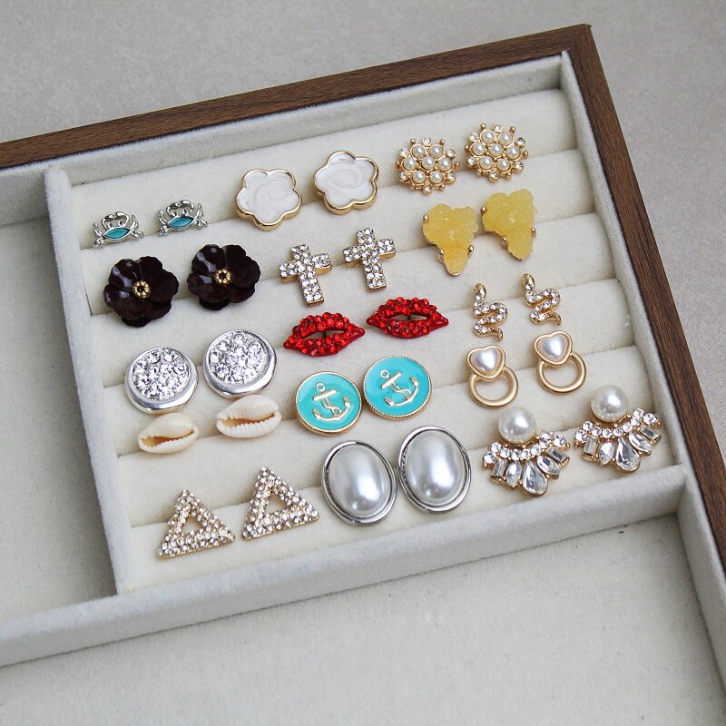 日韩风格新款耳钉简约大气日常款镶水钻精致时尚耳饰女生耳环10