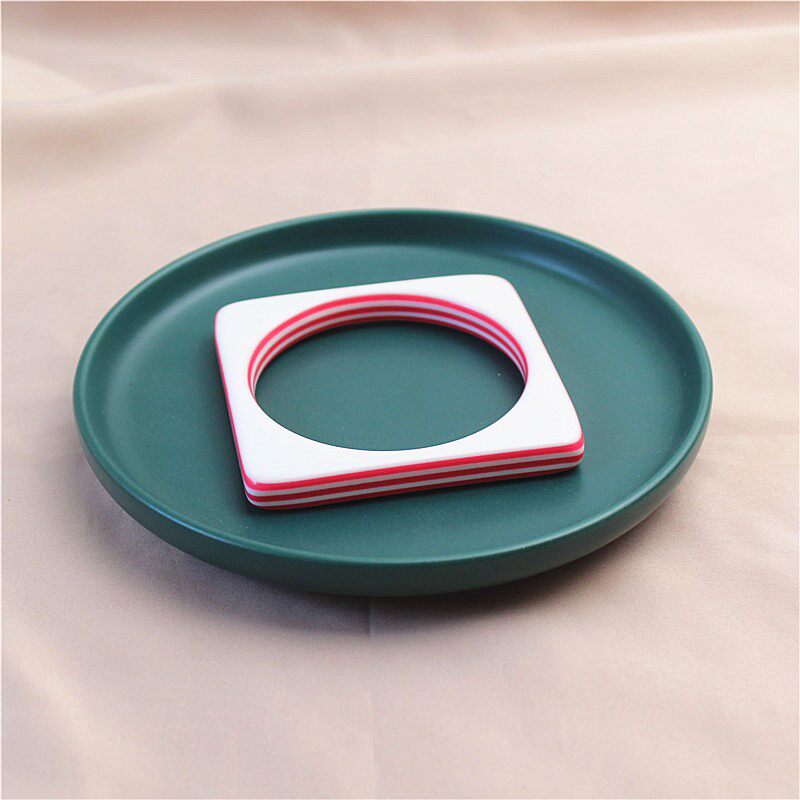 新款糖果色条纹几何体手镯亚克力潮流个性海滩度假风时尚女手环