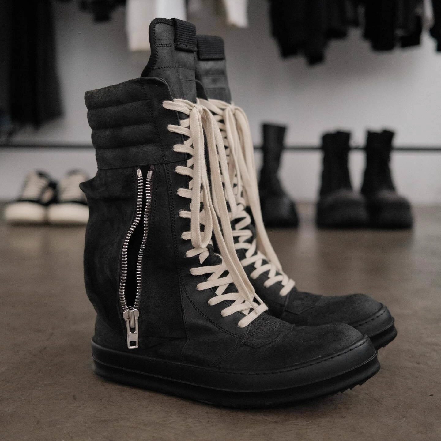 暗黑复古反绒高帮鞋女款口袋机车靴中筒绑带骑士靴真皮短筒马丁靴