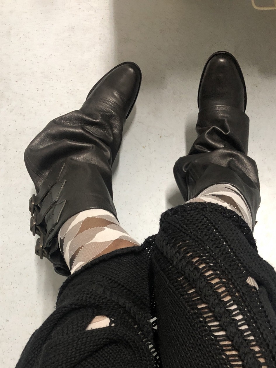 파일 부츠 여성 벨트 버클 주름 루즈 부츠 무릎 이상 검정 두꺼운 뒤꿈치 황무지 복고풍 긴 바지 부츠