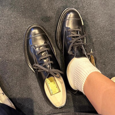 复古暗黑翘头德比鞋尖头乐福鞋