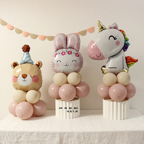 暮光粉气球小墩子百天布置